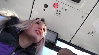 SUPER RISKY Sloppy Blowjob on Chicago Ferris Wheel he came so-1