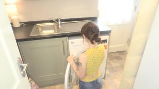 free online video 36 Sydney Harwin – Moms Hard Lesson on virtual reality chinese foot femdom-1