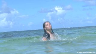Milena Velba esperanza (mp4)-4