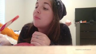 Lisa ASMR Lisaasmr - candy cane sucking asmr 17-10-2020-6