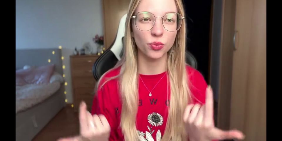 Blonde Why FINDOM can improve your life x10