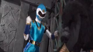 [SuperMisses.com] SPSE-01 Hisou Sentai Kageninja Blue is attacked by female-002-5