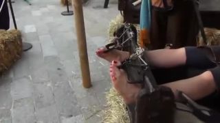Renfaire tickling(Fetish porn)-4