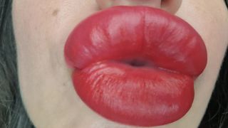 free adult video 1 Tattooed Temptress – ASMR Mommy Kisses, indian foot femdom on pov -7