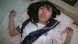 FC2PPV 4759198 【無修正】18歳・大人しいのにセックスには貪欲・リアルにエロい制服美●女の生中出しセックス!!-9