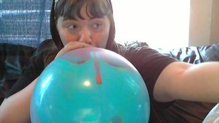 SmokingBigBalloonsHD.wmv-2