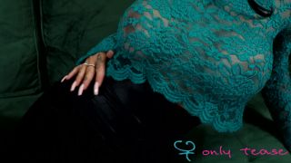 [GetFreeDays.com] Megs-Mitchell-20230818-OT-35813-mp4_ foot smelling-8