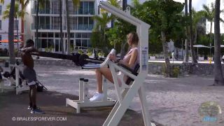 Strawberry Shan Workout With Tits Flashing (Amateur porn)-8