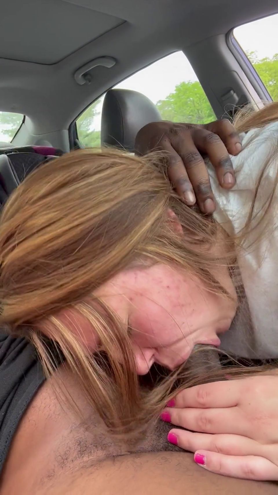 White Girl Swallows Bbc Nut In Car