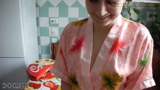  homepornframes  Chubby Housewife Playing With Carrot On Kitchen Table  Homemade-9