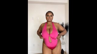 Curvygirlnxtdoor () - pink is my happy color whats yours 03-12-2021-8