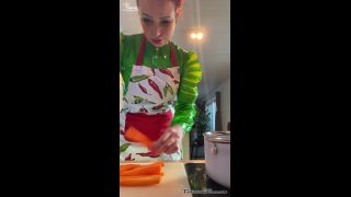 FetiliciousFans SiteRipPt 1Daily Life in Latex at Home-6