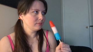 Morgana Laveau A Movie Night Handjob (Handjob porn)-2