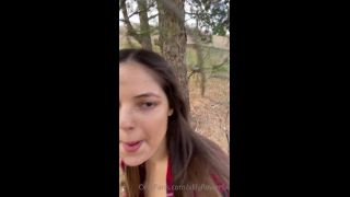Lily Flowers - xlilyflowersx () Xlilyflowersx - lilys extras more behind the scenes fun this time im out back in the freezing cold 27-01-2021-0