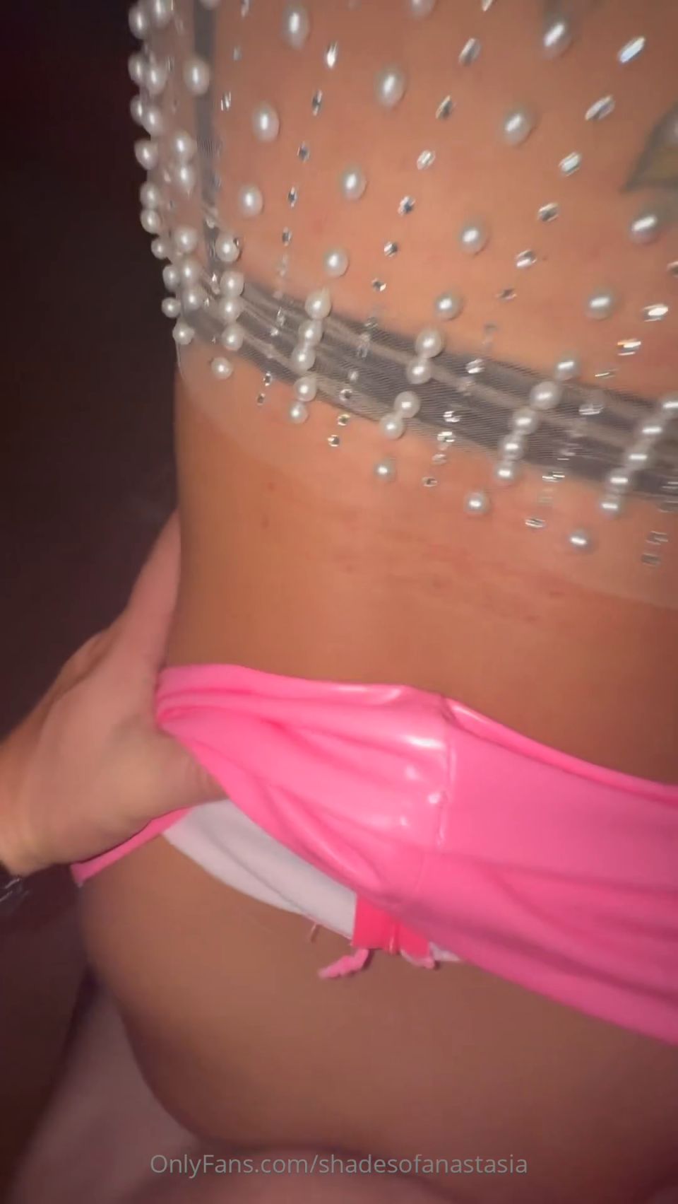 ShadesOfAnastasia 0i1k2g8kwt4t1faia6b0m