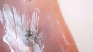 Custom Fetish - Vicci Trims Her Full Bush - Fetish-4