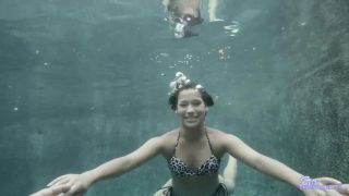 SexUnderwater e0653 Penny Nichols UW Model Training (mp4)-1