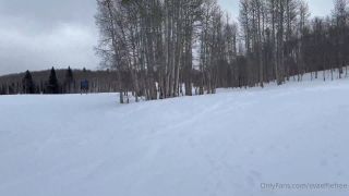 Eva Elfie, Sneaky Ski Resort Outdoor Blowjob And Creampie Onlyfans (Creampie)-1