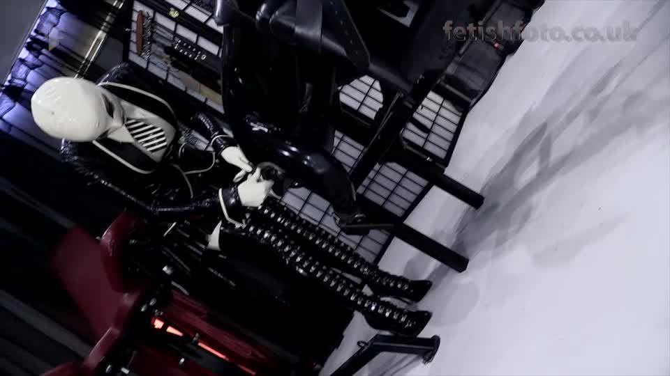 7555 Bondage   Spanking - Mistress Hannah