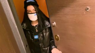 Unhappy Customer Fucked Courier Girl For Being Late, Massive Oral Creampie  Sadandwet 720p-0