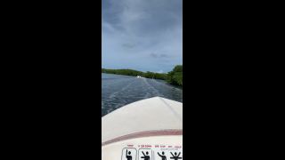 Steffy Moreno () Steffymoreno - the speed boats around enjoyed the boobies show boing boing los botes alrededor di 21-10-2019-2