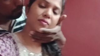Apple Porn - DESI COUPLES EXTREME ROMANCE WITH LOUD MOUNING FUCK-1