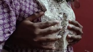 Apple Porn - DESI COUPLES EXTREME ROMANCE WITH LOUD MOUNING FUCK-2