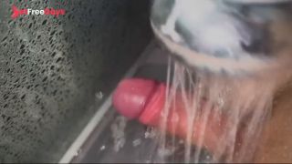 Мой первый оргазм от душа  горячее, чем ожидал-5