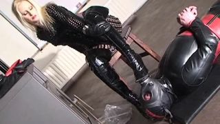 Can’t catch your breath, rubber slut, cameron dee femdom on femdom porn -8