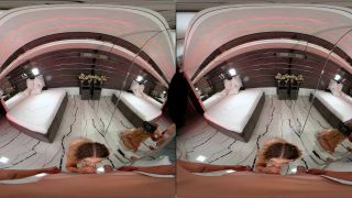 Sandy Little VR UltraHD 8K Hardcore StepSis Sex Fantasies-3
