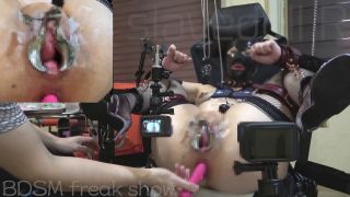 BDSM_slave_life - 【変態奴隷人形･Rの生態】Vol.008 まんこバキューム…アナルディルド大量潮吹き…吸引カップに溜まる汁…うめき声…白目剥きイキ！-1