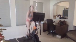 brittibratti 2023-11-30 Stream started at 11302023 0102 pm  Happy Thurday!-2