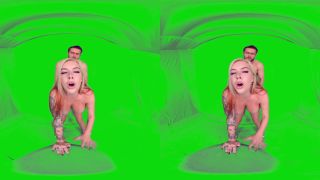 UltraHD 4K VR Porn! Cubbi Thompson's Mind-Blowing Show-9