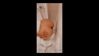 Britt Fit (therealbrittfit) Fucks In The Bathroom Onlyfans (Amateur porn)-5