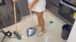 Video A Prank That My Little Stepsister Does Is Paid For With a Del...-2