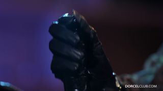Eve Sweet & Lulla's HD Latex Fantasy [1080p Gonzo Lesbian]-2