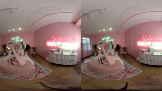 Video Emily Bloom, Frankiiy: Keep Dreaming 2048p UltraHD/4K-1