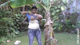 Kristina Milan - Outside Pink - Solo-2