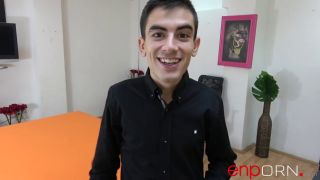 Pink Hair Follada por dinero en el trabajo. Pink Charlotte, una y su primera vez-1