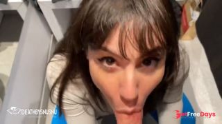 Espaola Cachonda En Pblico Se La Chupo En El Probador Quiero Su Leche En Mi...-3