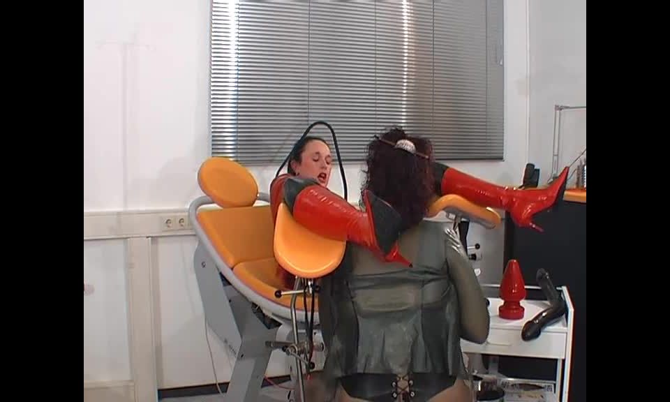 Spekula mov 63 Assfisting with Trish  (mp4)