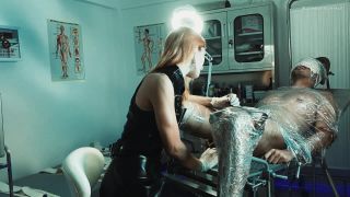 Mistress Euryale Feeding Time For A Wrapped Patient Quick...-7