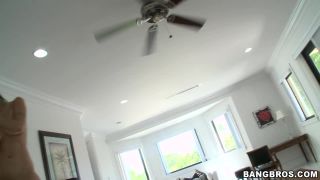 Video Amy Ried   Amy Ried The Perfect Tour Guide !!! 720p HD-2