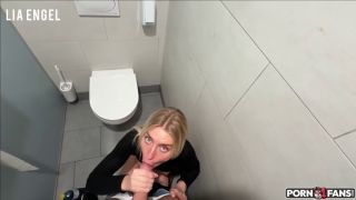 Big Ass porn LiaEngel LiaEngel Fucks A Stranger In The Airport Bathroom-7
