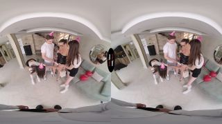 Jane White, Margo Von Teese, Oksana Katysheva - The Cumst...-2