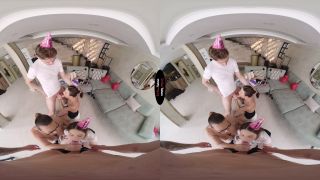 Jane White, Margo Von Teese, Oksana Katysheva - The Cumst...-4