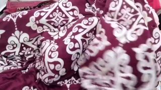 Desi Indian Soyi hui buaa ki step daughter ko room me band kar pel diya-2