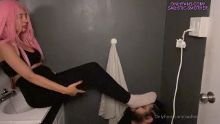 Sadistic-Smother - SWEATY Sock & Ass Sniffing Sex Clip Vi...-2