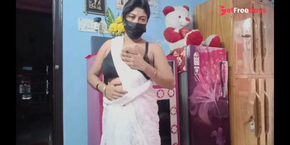 Close-Up Desi Masturbation, Fingering and Anal Play by Horny Indian Girl Reaching Orgasm