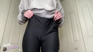 free video 46 big ass step milf Bratty Lindsay - Yoga Pants Worship, yoga pants on fetish porn-2